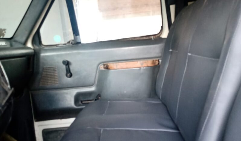 
								FORD 14.000 año 1994 con Volcadora full									