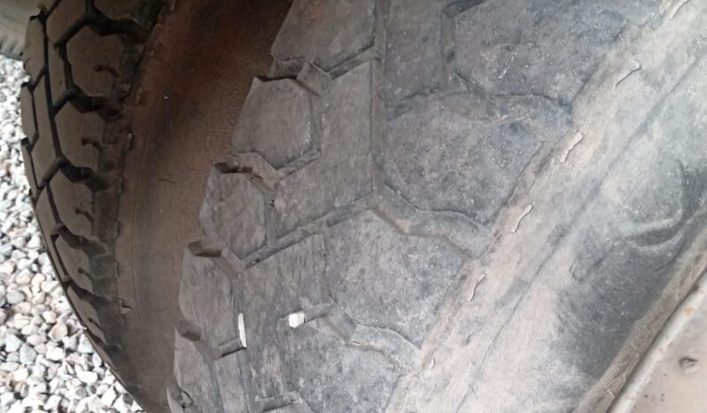 
								FORD 14.000 año 1994 con Volcadora full									