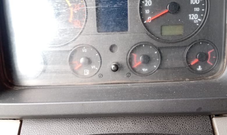 
								VOLKSWAGEN CONSTELLATION 19-320/43 año 2008 full									
