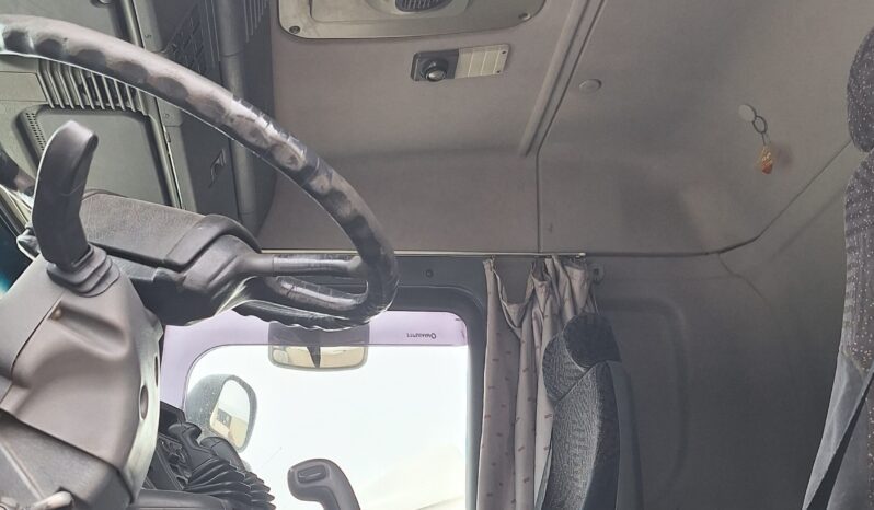 
								Scania Serie 4 año 2004 tractor full									
