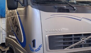 
									Volvo FH 400 año 2007 con carroceria full								
