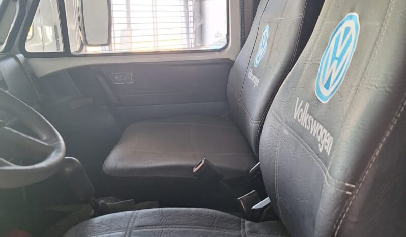 
								Volkswagen 9-150/39 año 2004 full									